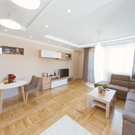 Apartment Luxury Explorer Podgorica Eksteriør bilde