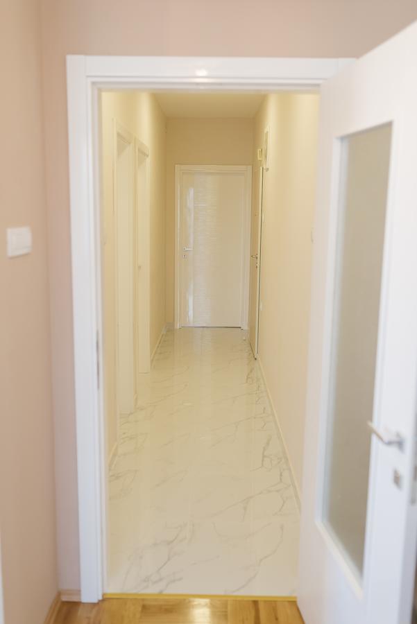 Apartment Luxury Explorer Podgorica Eksteriør bilde