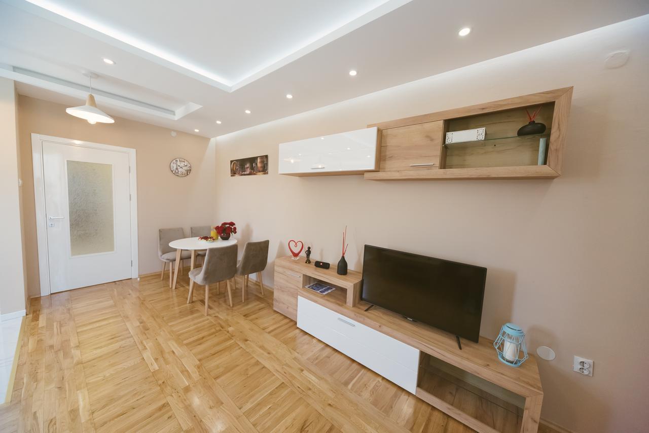 Apartment Luxury Explorer Podgorica Eksteriør bilde