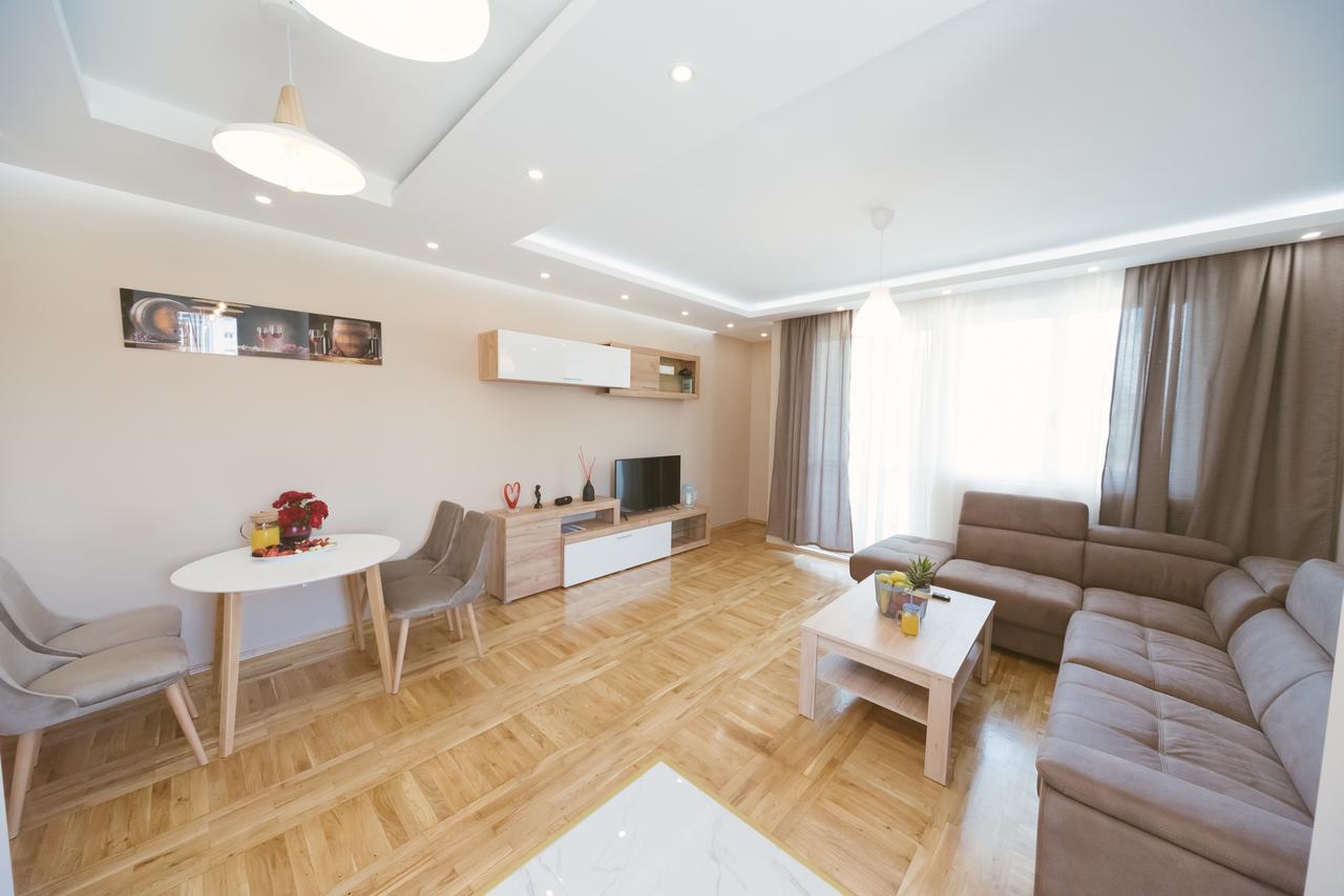 Apartment Luxury Explorer Podgorica Eksteriør bilde
